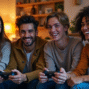 Sekelompok teman bermain game kooperatif bersama